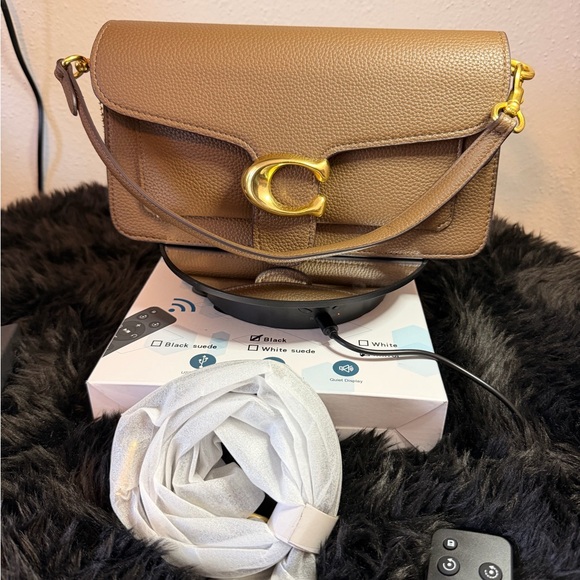 Coach Brown Leather Shoulder Bag with Gold Accents - Picture 6 of 14